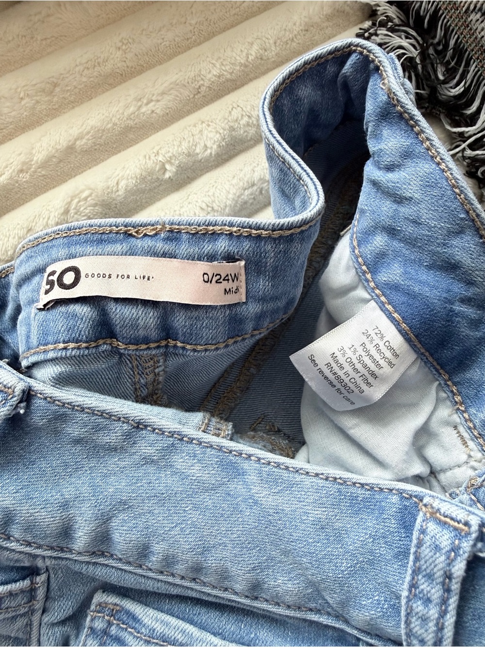 SO Light Blue Denim Rolled Cuff Women's Shorts - Picture 3 of 3